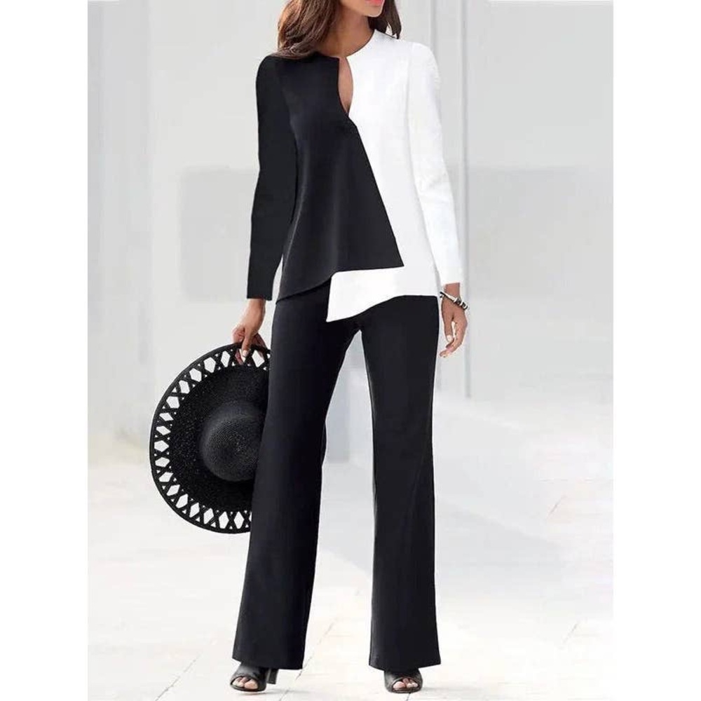 Black and White Women's top